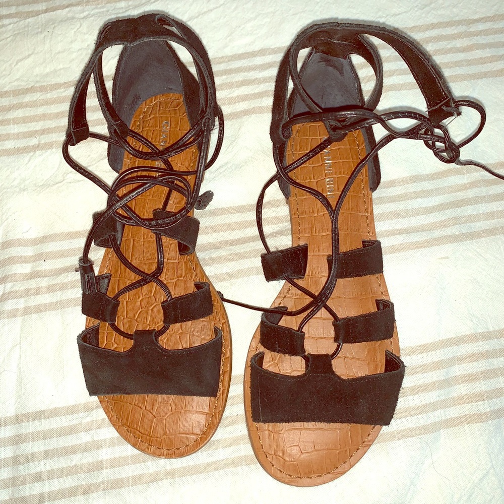Gianni Bini sandals